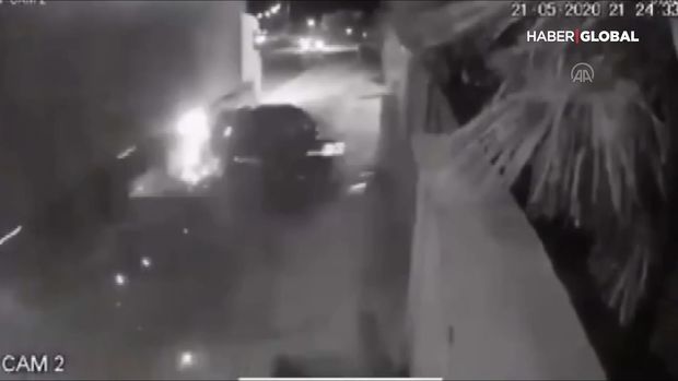 DƏHŞƏTLİ QƏZA: Minik avtomobili TIR-la divarın arasında qaldı – ANBAAN VİDEO