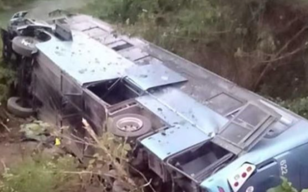Müəllimləri daşıyan avtobus qəzaya düşdü: 10 ölü, 25 yaralı