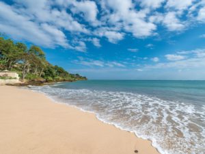 Bali oktyabrda əcnəbi turistlər üçün açılacaq