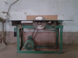 Bakıda zavodda dəhşət: Usta dəzgaha ilişib ölüb