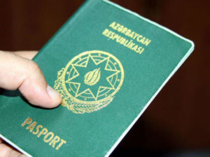 Səfirlik Polşada qalmış Azərbaycan vətəndaşlarına müraciət edib