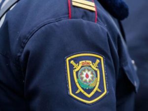 Azərbaycanda koronavirusun tüğyan etdiyi məhəllədə sakinlərlə polis arasında kütləvi dava