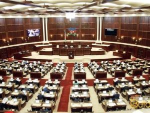 Milli Məclis maska taxmamağa görə cərimələri təsdiq etdi
