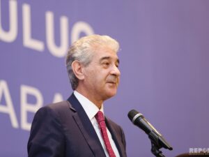 Əli Əhmədov: “Bu əməllər arxadan vurulan bıçağı xatırladır”