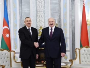 İlham Əliyev belaruslu həmkarını təbrik edib