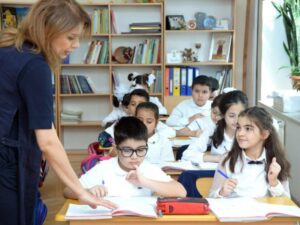 Dərslərə yalnız bu halda başlamaq olar – Baş infeksionist