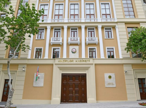 Xaricdəki aztəminatlı azərbaycanlılara 3 min manatadək yardım ediləcək Xaricdəki aztəminatlı azərbaycanlılara 3 min manatadək yardım ediləcək
