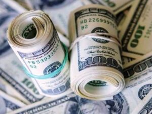 Dollar almaq istəyənlərin nəzərinə