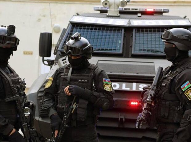 SON DƏQİQƏ! Polis əməliyyat keçirdi: Tutulan şəxsin şok əməlləri üzə çıxdı SON DƏQİQƏ! Polis əməliyyat keçirdi: Tutulan şəxsin şok əməlləri üzə çıxdı