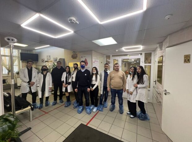 Heydər Əliyev Fondunun vitse-prezidenti Leyla Əliyevanın təşəbbüsü ilə Moskvada xeyriyyə aksiyası keçirilib (FOTO) Heydər Əliyev Fondunun vitse-prezidenti Leyla Əliyevanın təşəbbüsü ilə Moskvada xeyriyyə aksiyası keçirilib (FOTO)
