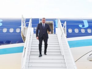 İlham Əliyev Ukraynaya işgüzar səfərə gəlib