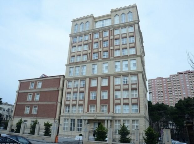 Hərbi qulluqçunun özünü öldürməsi faktı ilə bağlı cinayət işi başlanılıb Hərbi qulluqçunun özünü öldürməsi faktı ilə bağlı cinayət işi başlanılıb