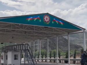 Laçın sərhəd-buraxılış məntəqəsi atəşə tutulub – Yaralımız var