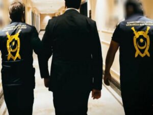 Rüşvət müqabilində qanunsuz olaraq avtomobil idxalını həyata keçirən vəzifəli şəxs ifşa olunub – VİDEO Rüşvət müqabilində qanunsuz olaraq avtomobil idxalını həyata keçirən vəzifəli şəxs ifşa olunub – VİDEO