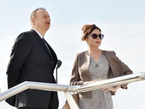 İlham Əliyev və Mehriban Əliyeva İsmayıllıda “DOST EVİ”nin açılışında iştirak ediblər