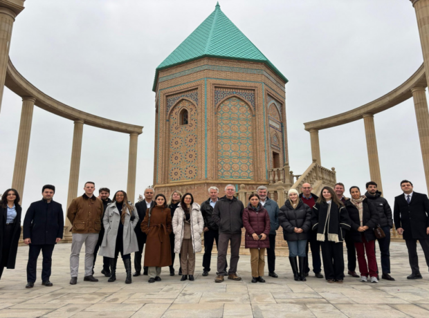 Böyük Britaniyanın Ticarət üzrə elçisi Naxçıvana səfər edib Böyük Britaniyanın Ticarət üzrə elçisi Naxçıvana səfər edib